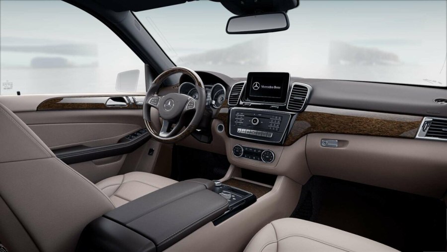 Мерседес GLE 400d салон