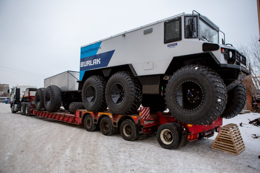 Вездеход «Бурлак» 8x8