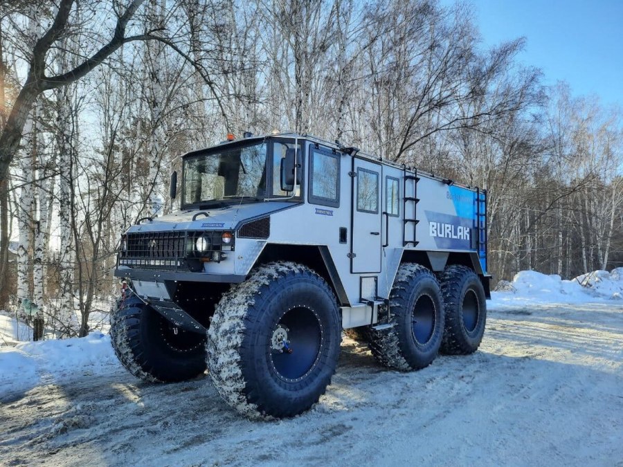 Снегоболотоход «Бурлак 6х6»