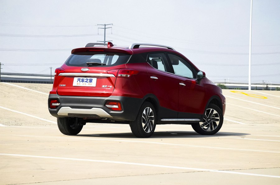 Китайский кроссовер JAC s3
