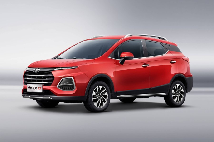 Китайский кроссовер JAC s3