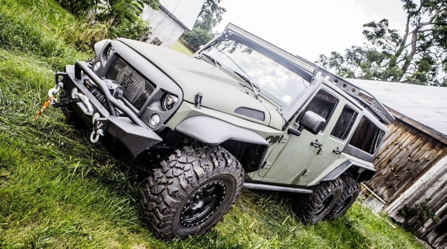 Jeep Wrangler 6x6 2023