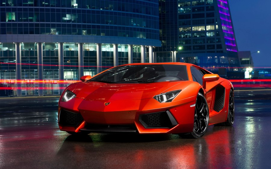 Lamborghini Aventador lp700-4 Золотая