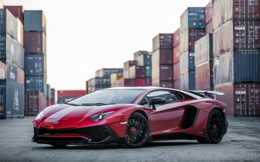 Lamborghini Aventador 2020