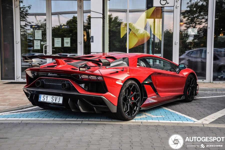 Lamborghini Aventador LP 770-4 SVJ