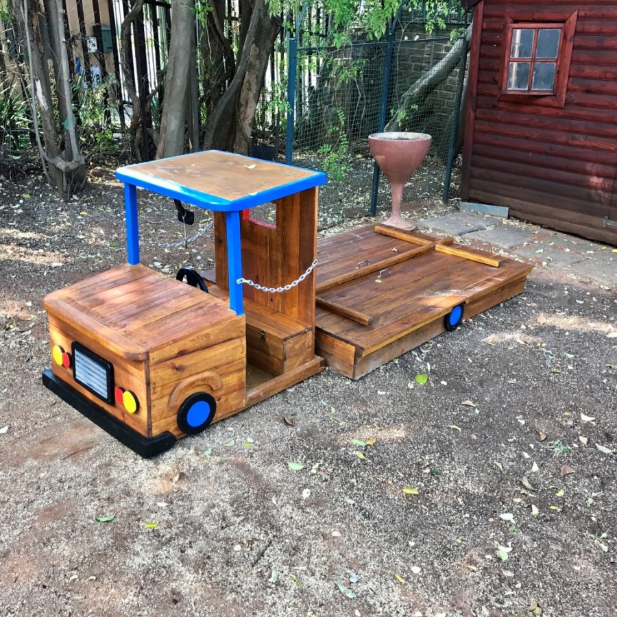 Песочница машина