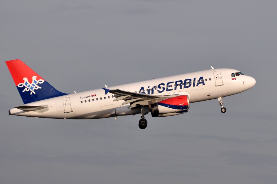 Airbus a320 Air Serbia