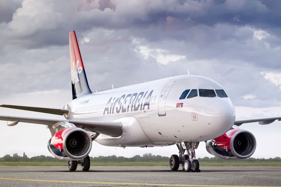 Самолет Air Serbia Сербия
