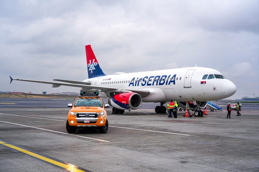 АИР Сербия 330