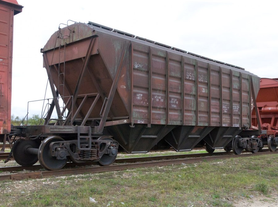 Хоппер зерновоз 19-752