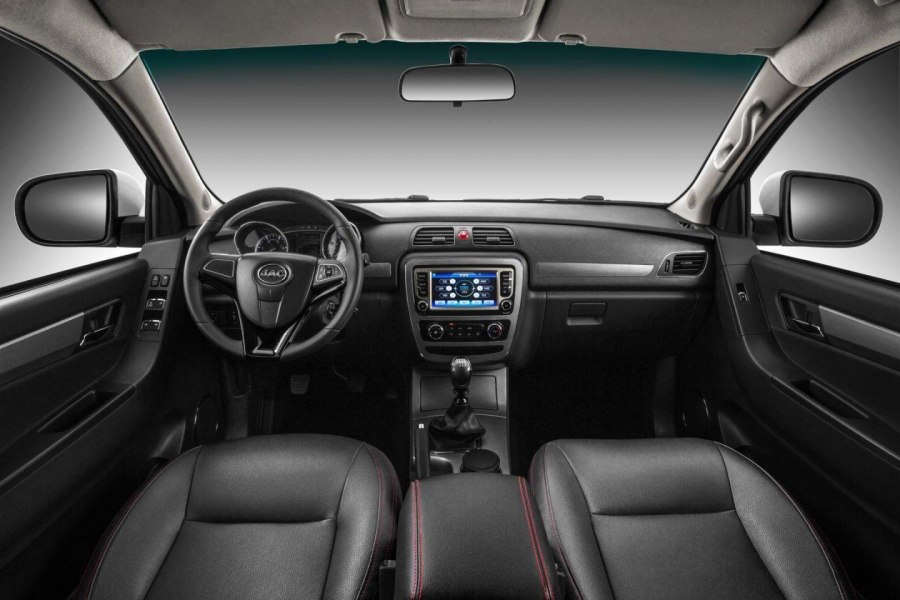 JAC t6 новый китайский