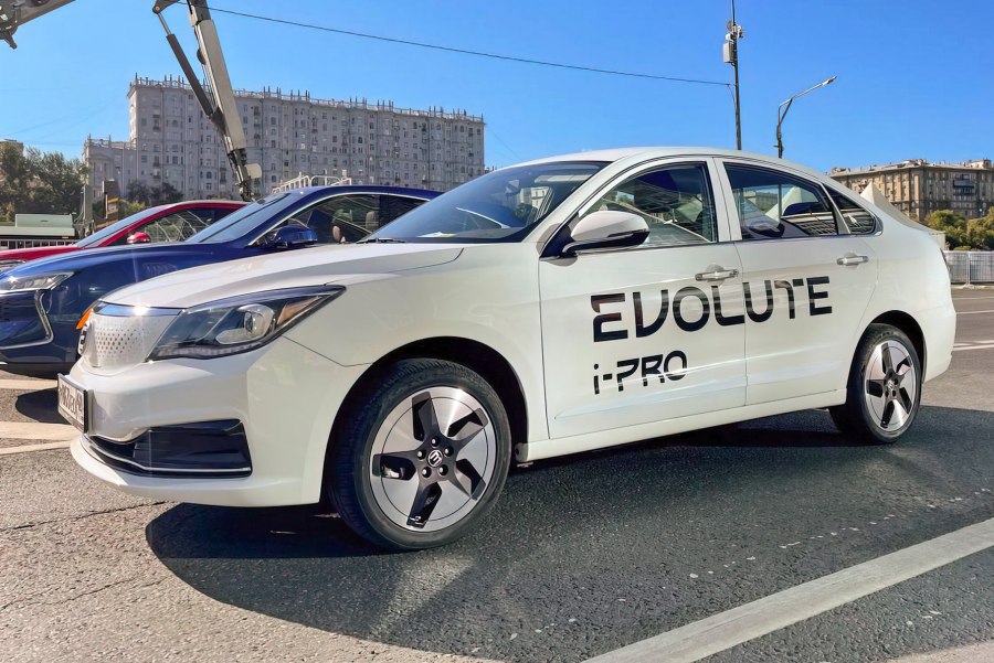 Автомобиль evolute i Pro