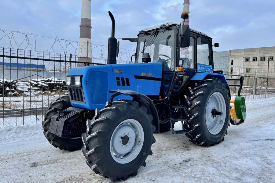 Трактор Беларус 1221 Тропик