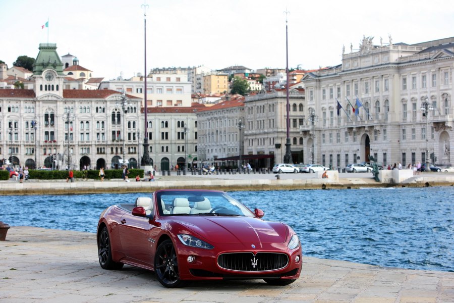 2011 Maserati GRANCABRIO Sport