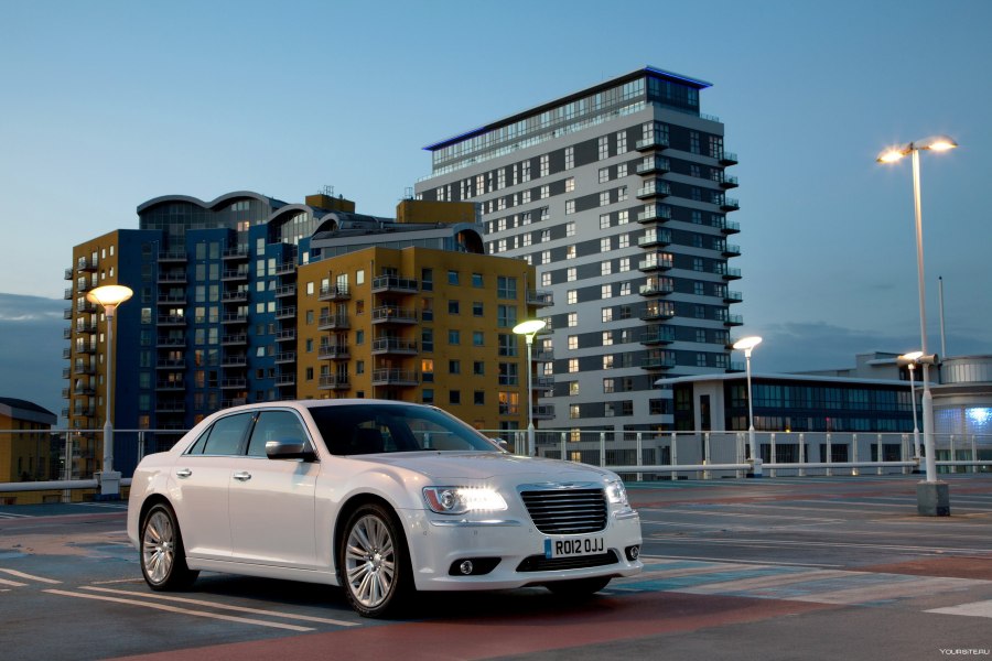 Крайслер 300c 2012