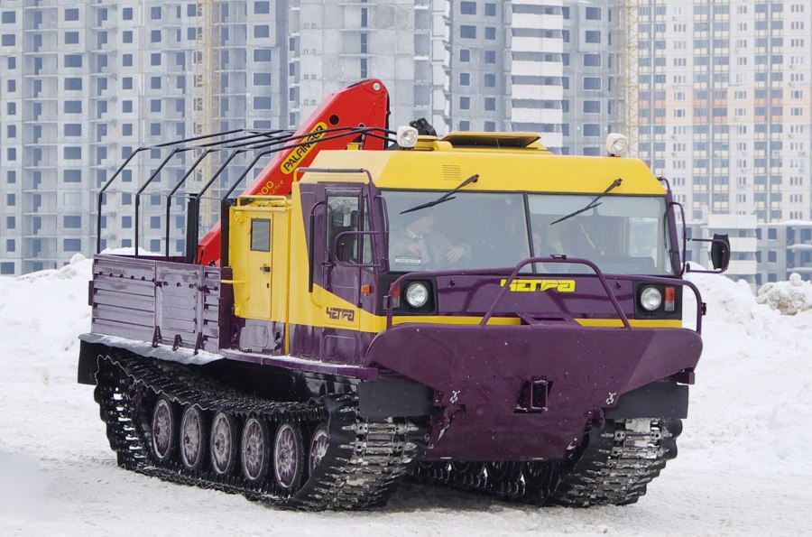 Гусеничный плавающий вездеход тм140