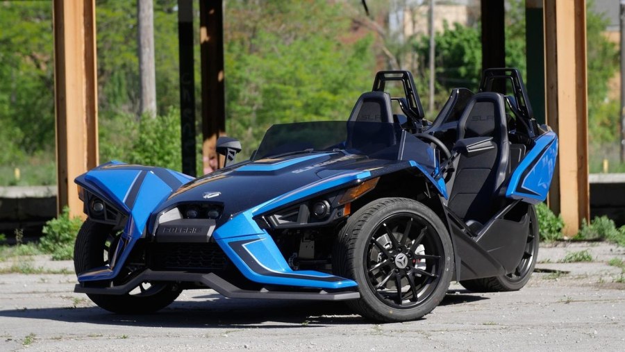 Polaris Slingshot 4 колеса