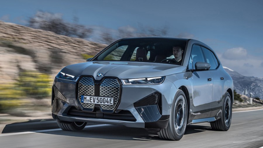 IX BMW 2021 электро