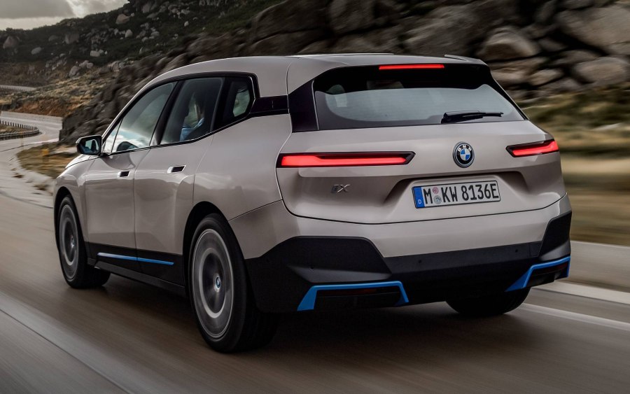 BMW IX 2021