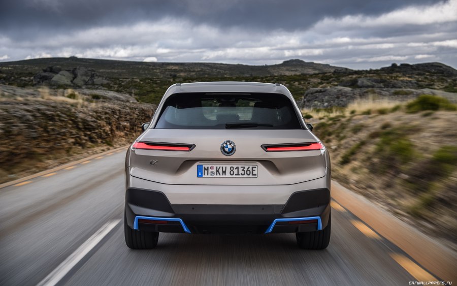 BMW IX 2021