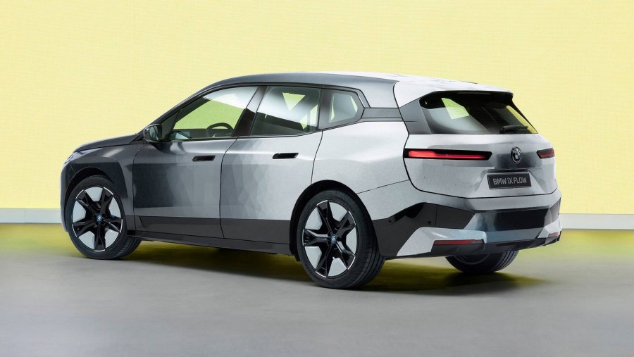 BMW IX Flow