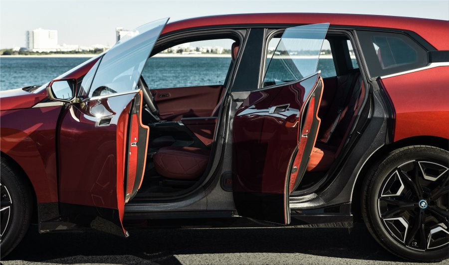 BMW IX 2021