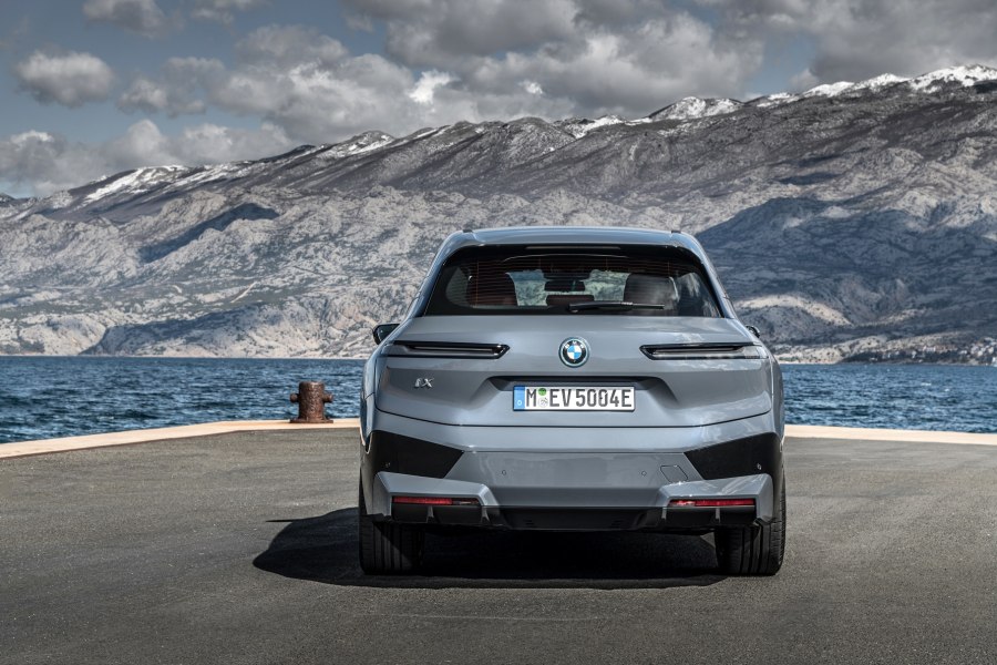 BMW IX 2021