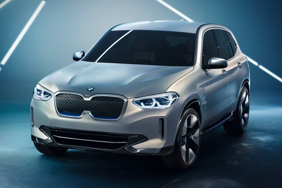 BMW кроссовер 2021