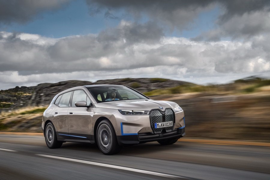 BMW IX 2021