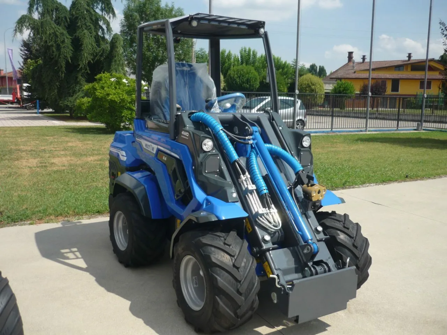 Погрузчик MULTIONE 10.8
