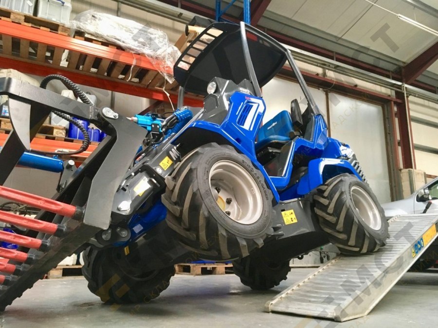 Сочлененный мини-погрузчик MULTIONE 8.4S (2 Speed)