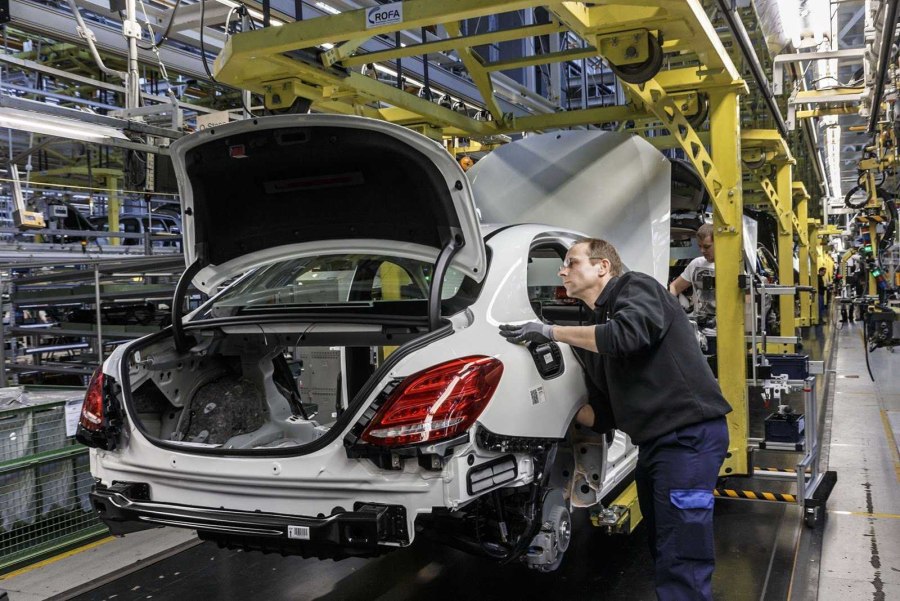 Mercedes Benz первый завод в Германии