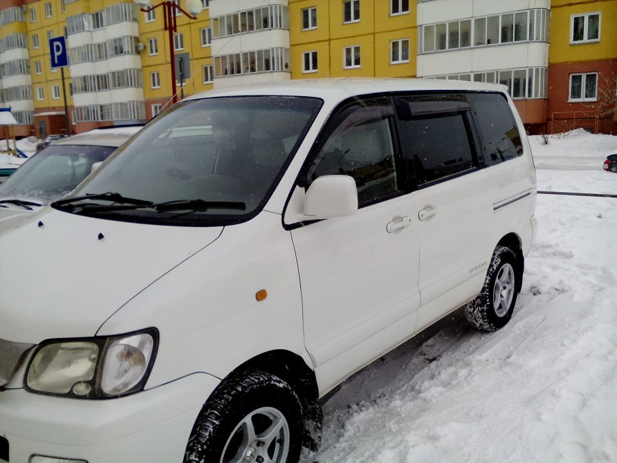 Toyota Lite Ace Noah v