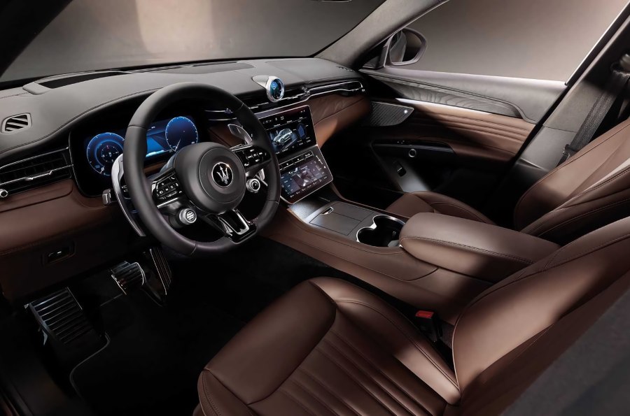 Maserati кроссовер Grecale