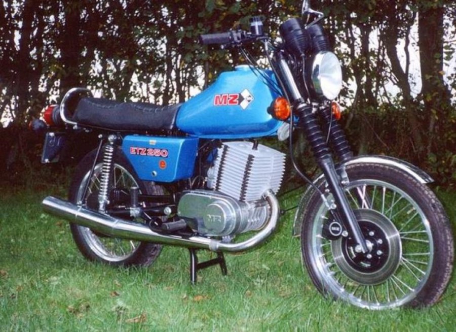 Мотоциклы ГДР MZ ETZ 250