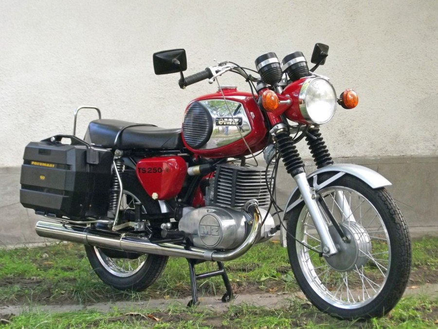 Мотоциклы ГДР MZ ETZ 250
