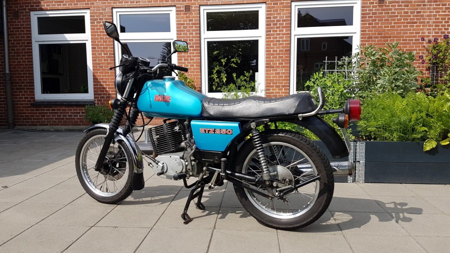 Мотоциклы ГДР MZ ETZ 250