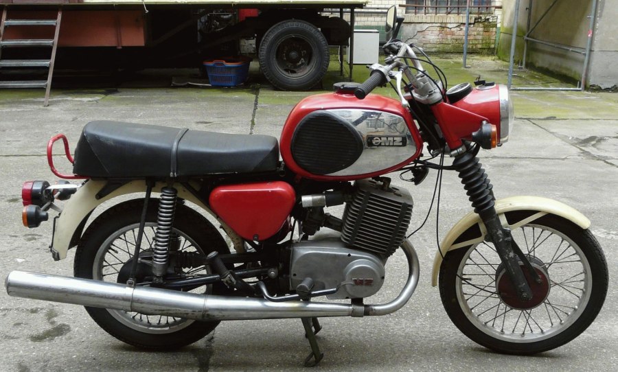 Мотоциклы ГДР MZ ETZ 250