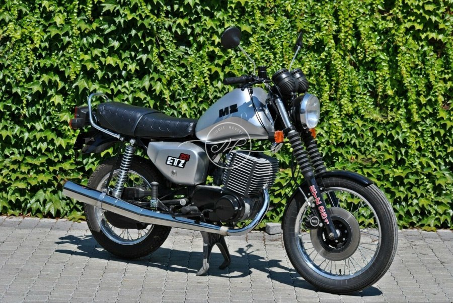 Мотоцикл MZ ETZ 301