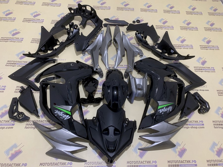 Cbr600rr серый с черным крылом