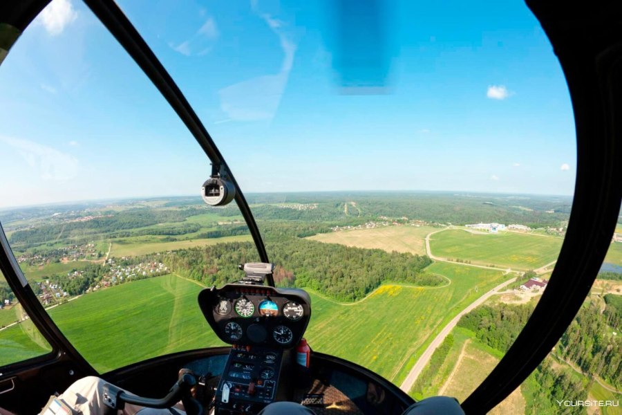 Вертолет Robinson r44 вид из кабины