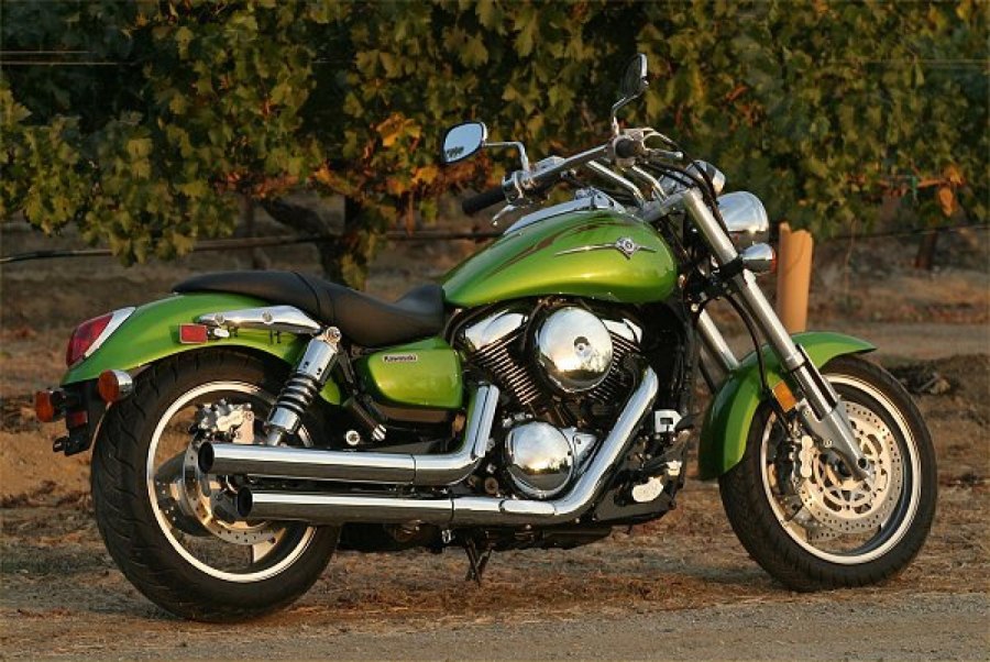 Kawasaki Vulcan vn1600 mean Streak