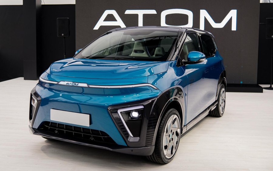 Atom электрокар