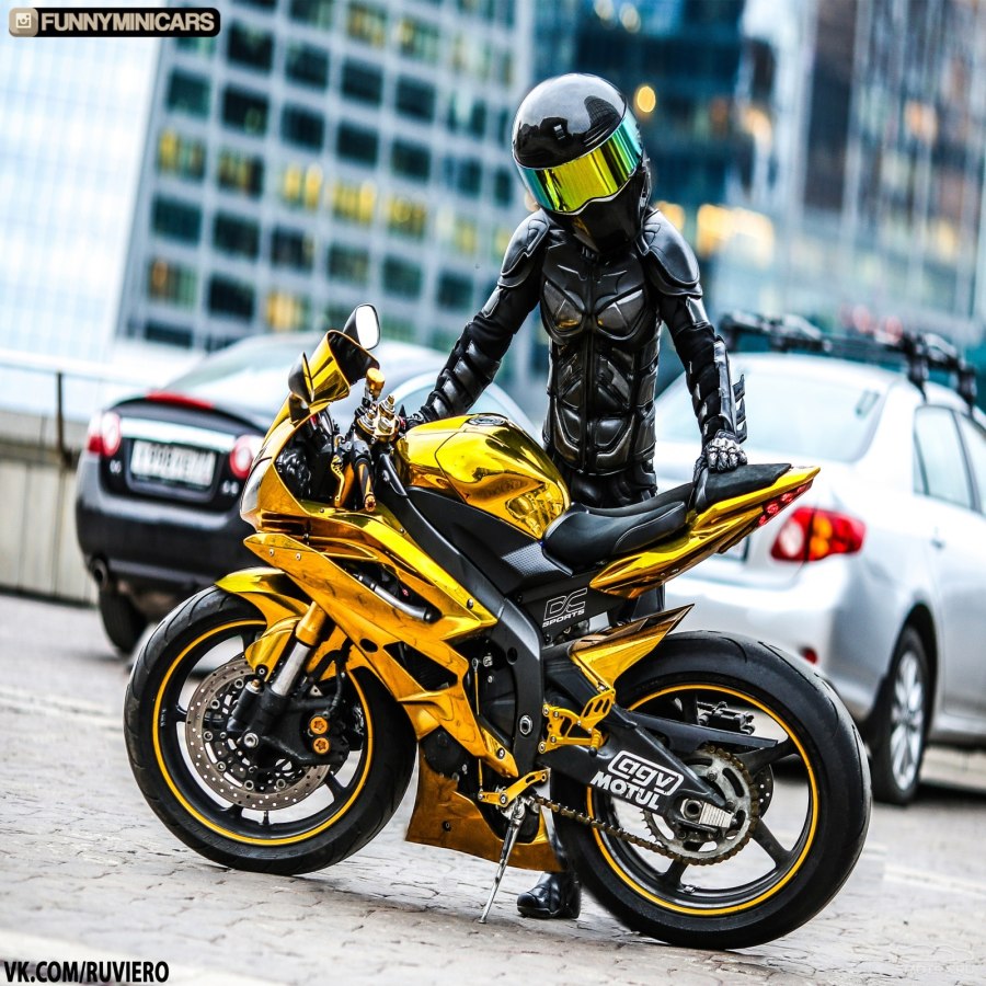 Yamaha r6 Золотая