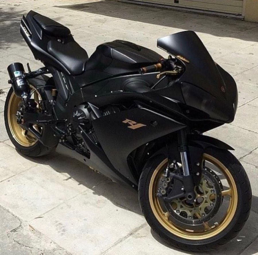 Yamaha r1 2008 Black