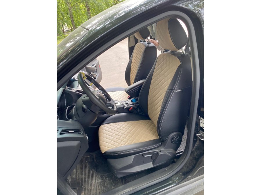 Фокус 3 чехлы Автопилот ромб