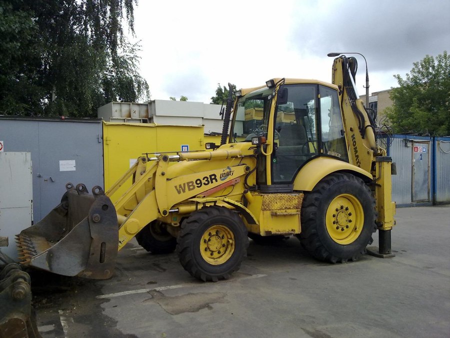 Komatsu wb93r-2
