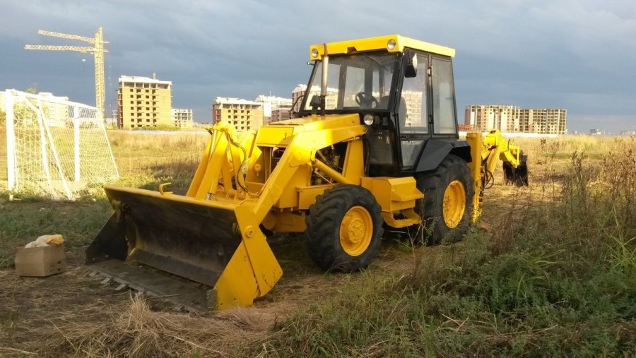 Трактор АТЕК 999е