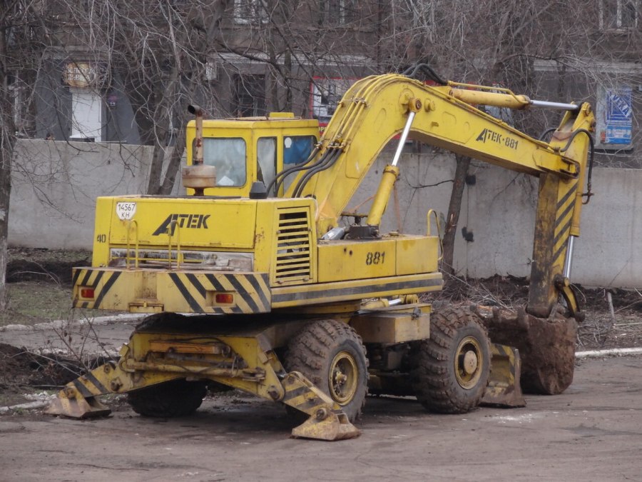 Экскаватор колесный АТЭК-881
