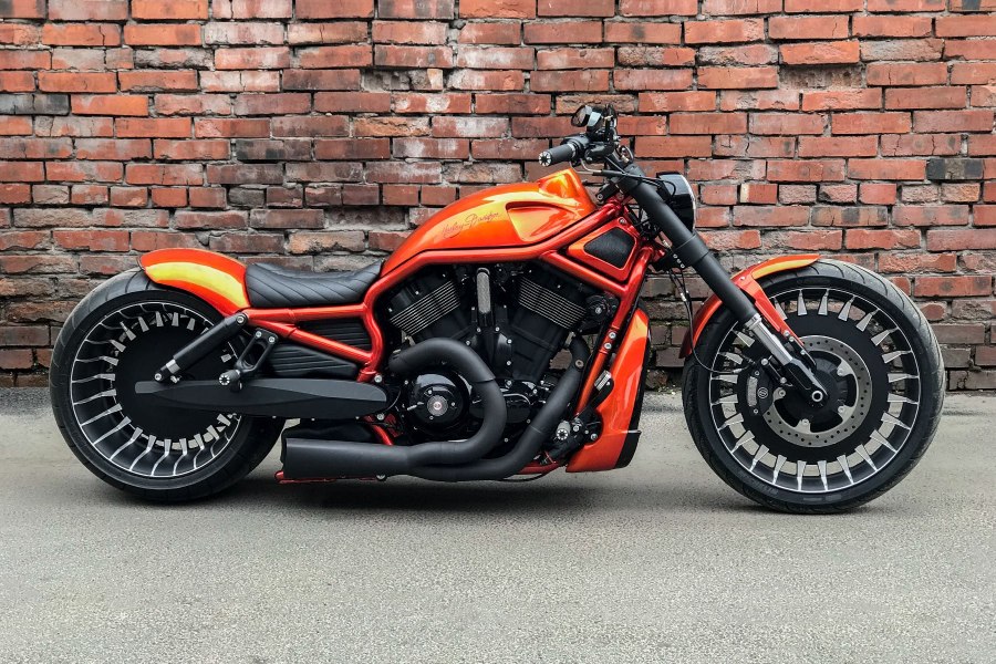 Харлей Дэвидсон v-Rod кастом